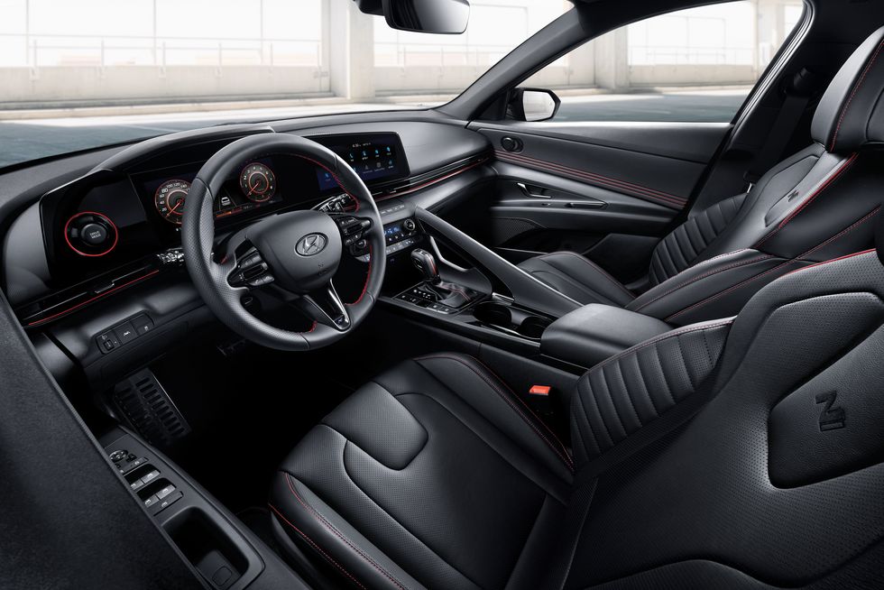 View of the interior Elantra N-Line